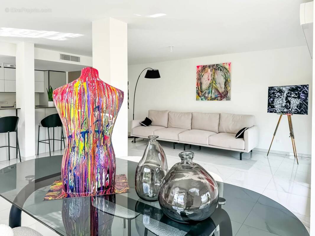 Appartement à ROQUEBRUNE-CAP-MARTIN