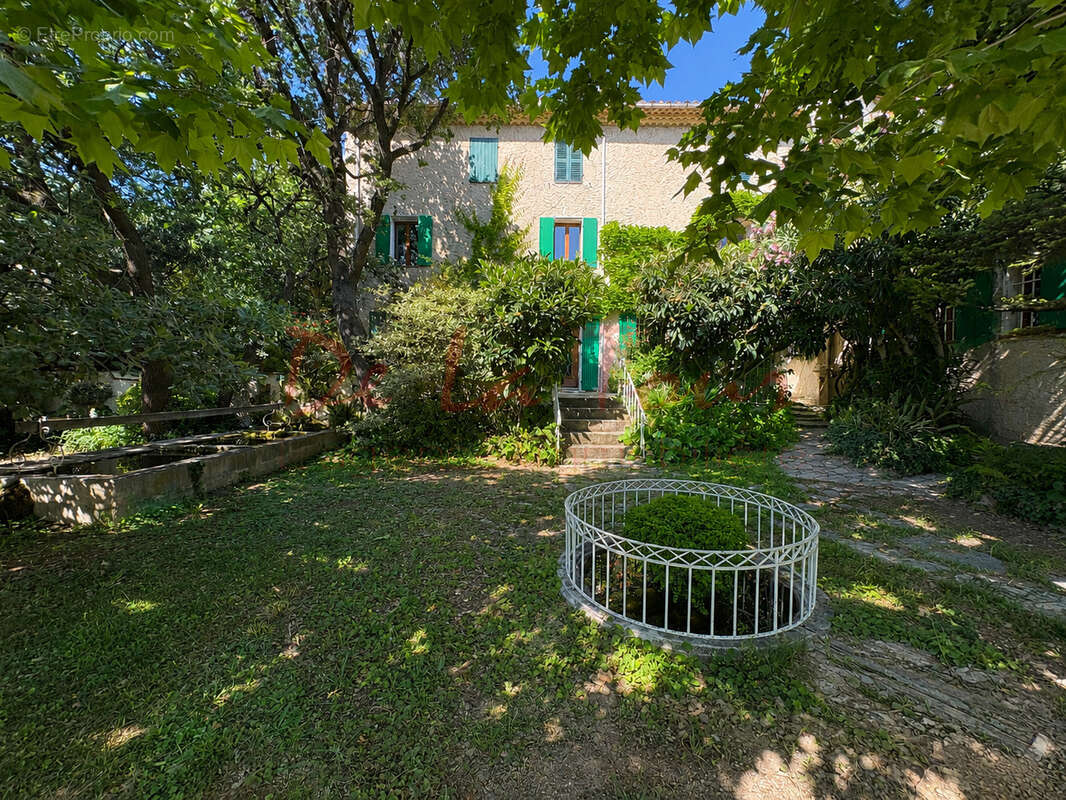 Appartement à MARSEILLE-12E