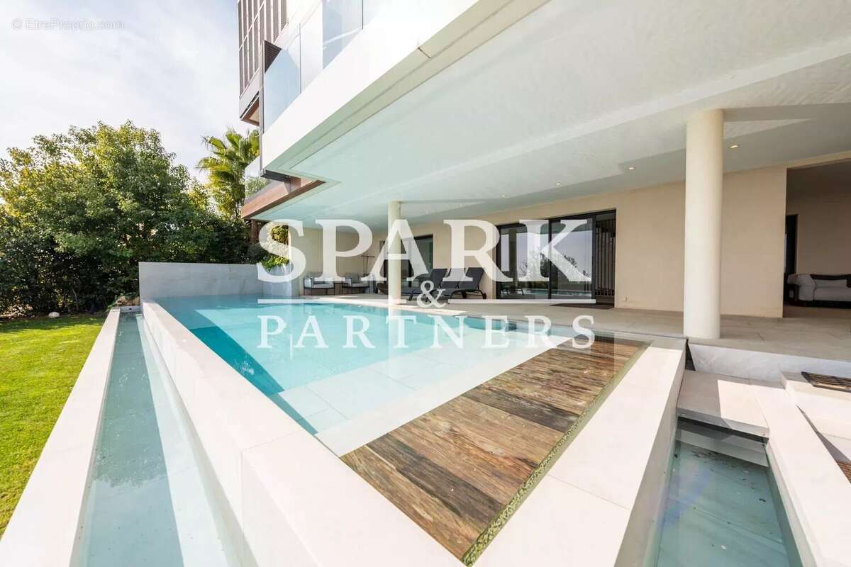 Maison à ROQUEBRUNE-CAP-MARTIN