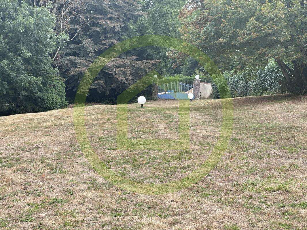 Maison à MONTEMBOEUF