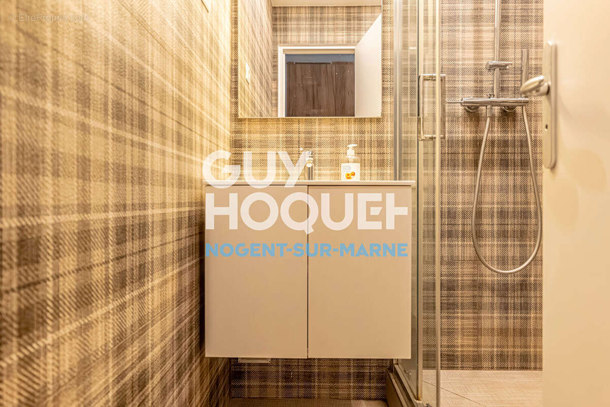 Appartement à SAINT-MAUR-DES-FOSSES