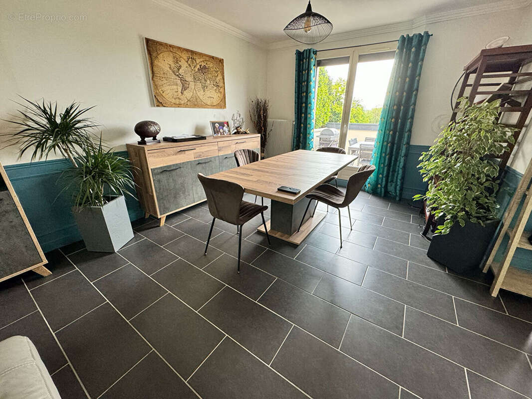 Maison à FRENEUSE