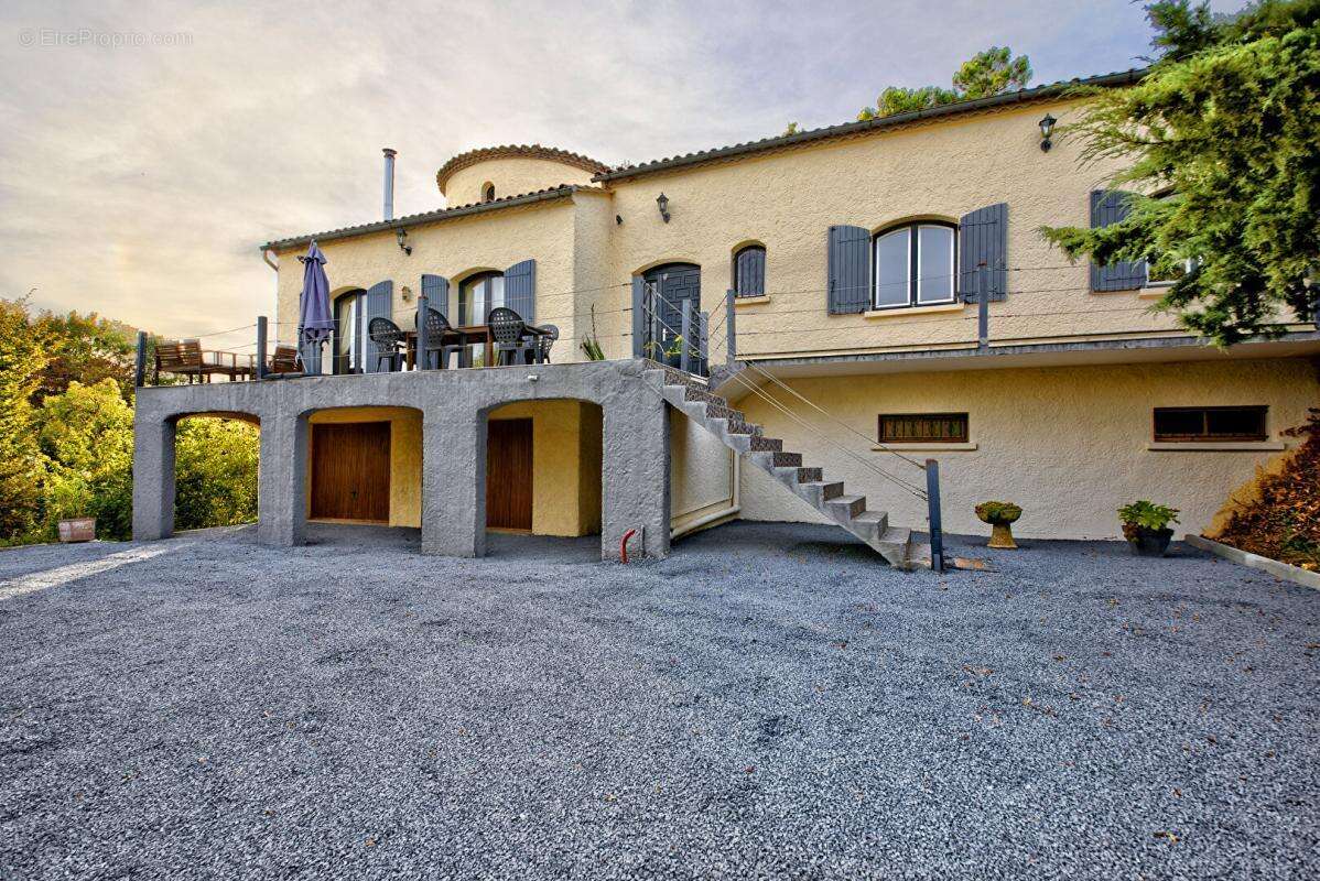 Maison à FARGUES-SAINT-HILAIRE