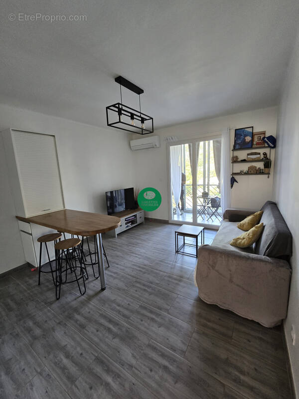 Appartement à SIX-FOURS-LES-PLAGES