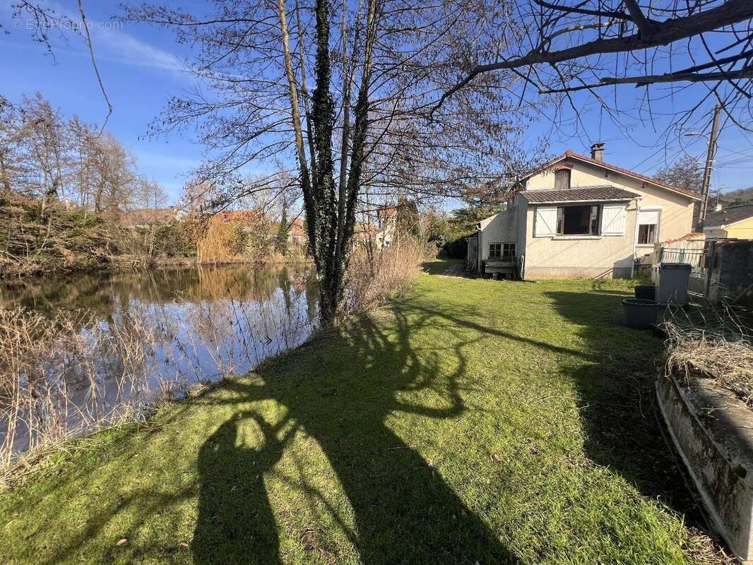 Maison à SAINT-CHERON