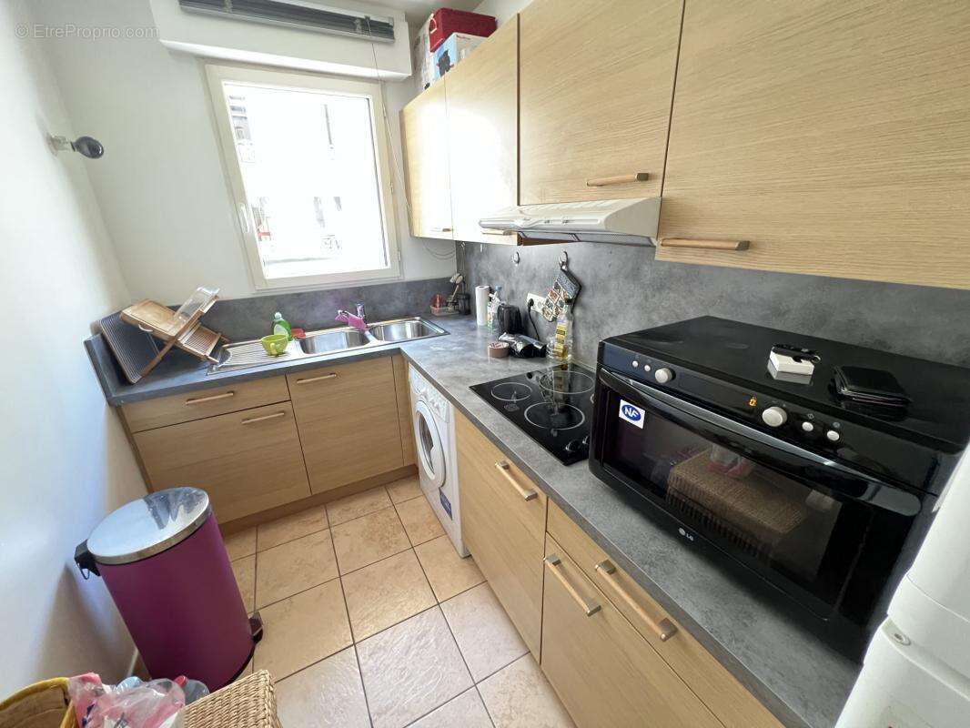 Appartement à PARIS-14E