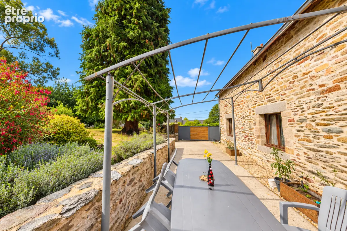 MORBIHAN -  Saint Jean Brevelay - Longère rénovée avec 4 chambres et 906 m2 de jardin - photo 13