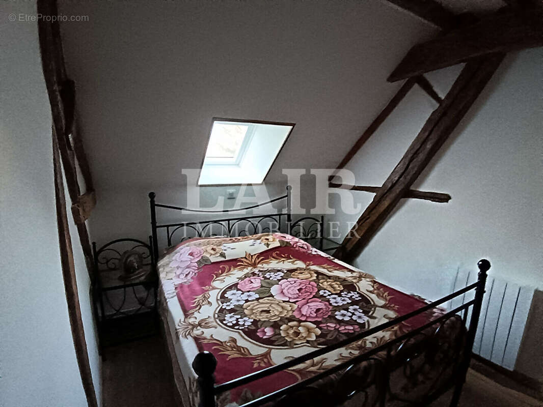 Maison à LE MELE-SUR-SARTHE