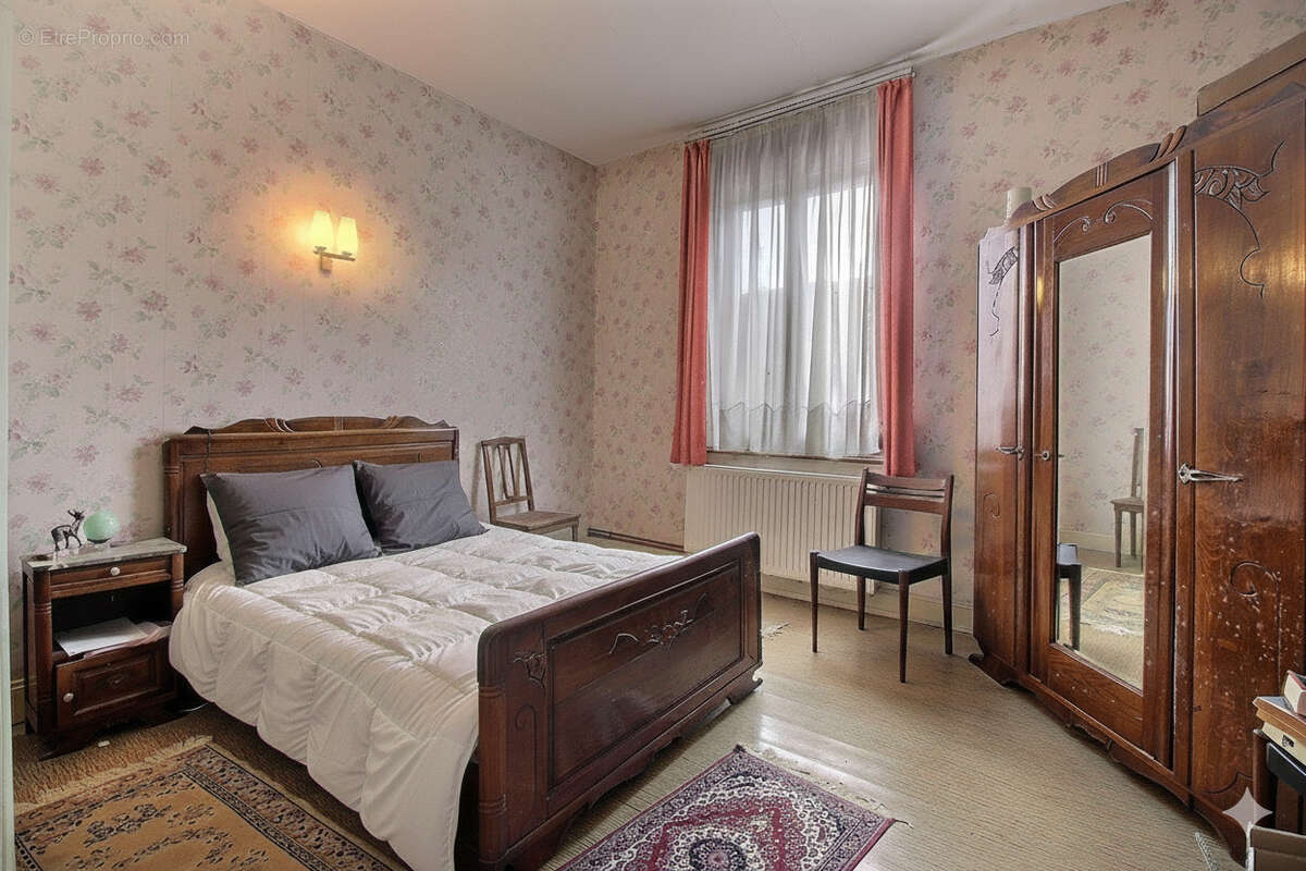 Appartement à CRESPIN