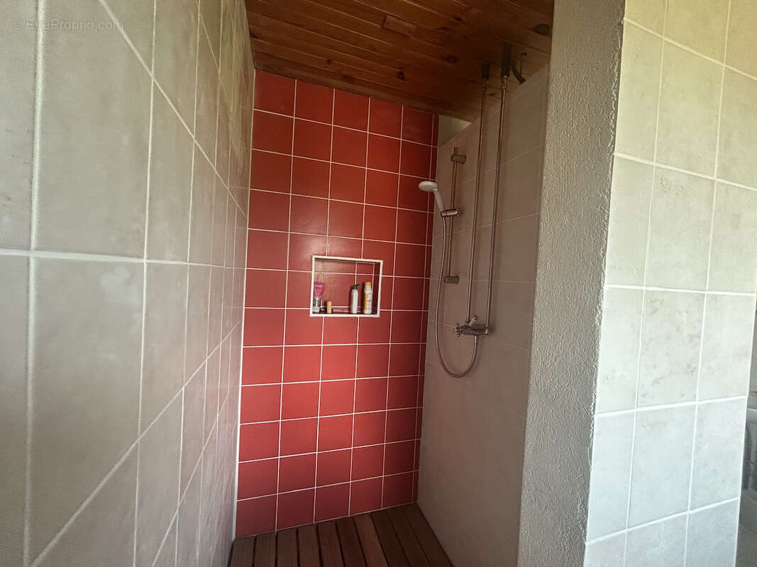 Maison Perigordine avec grange attenant sur 2.9 ha - photo 8