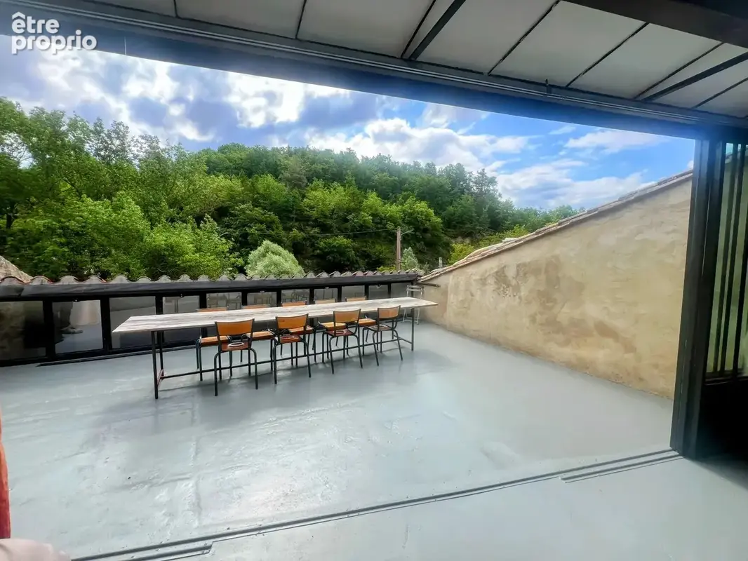 Près de Limoux, loft unique de style industriel dans un village pittoresque - photo 2