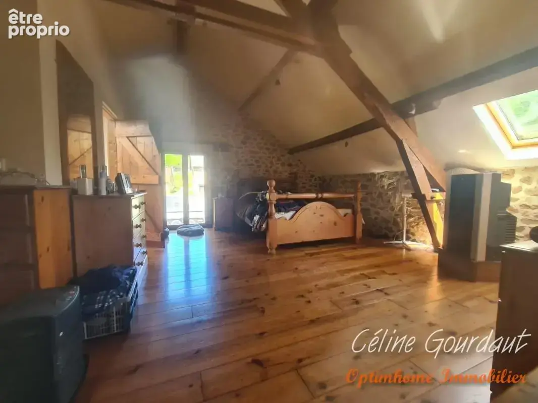 Maison 7 pièces – 200 m² habitables – 113 m² de dépendances – 6 646 m² de terrain - photo 14