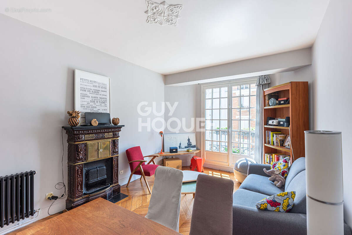 Appartement à PARIS-12E