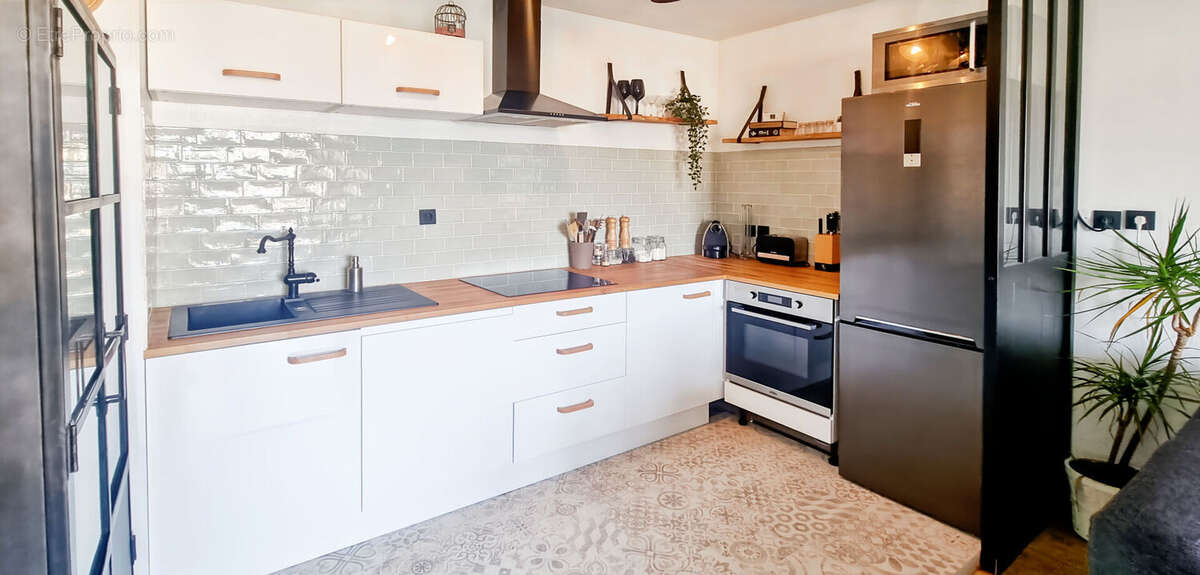 Appartement à PAREMPUYRE