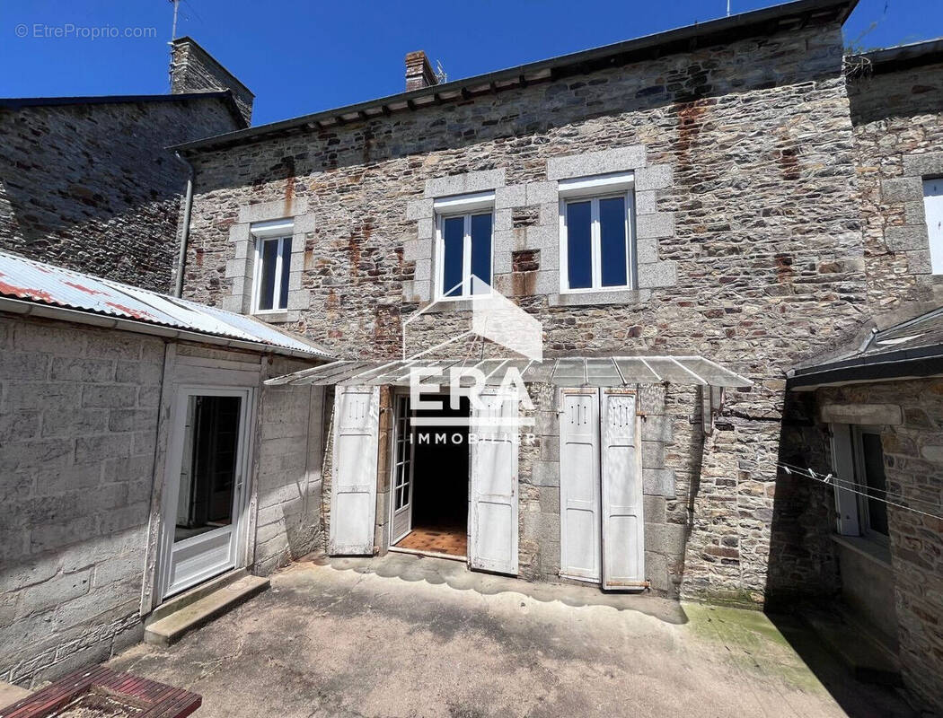 Maison à VAL-D'IZE