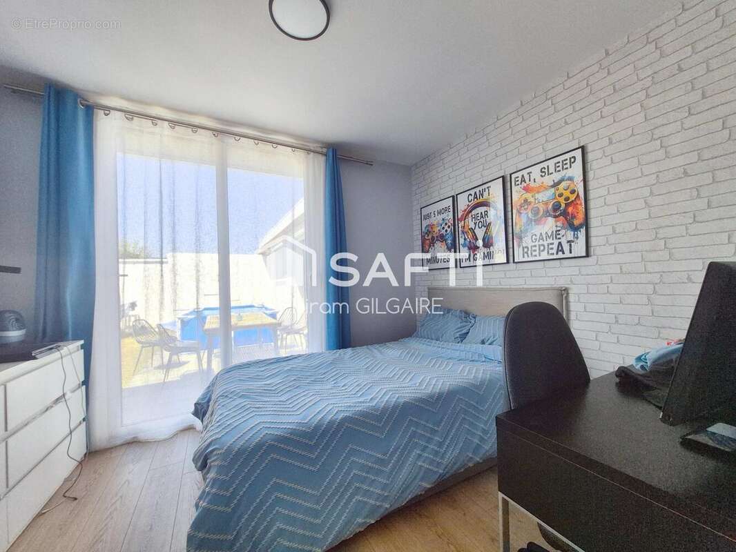 Photo 9