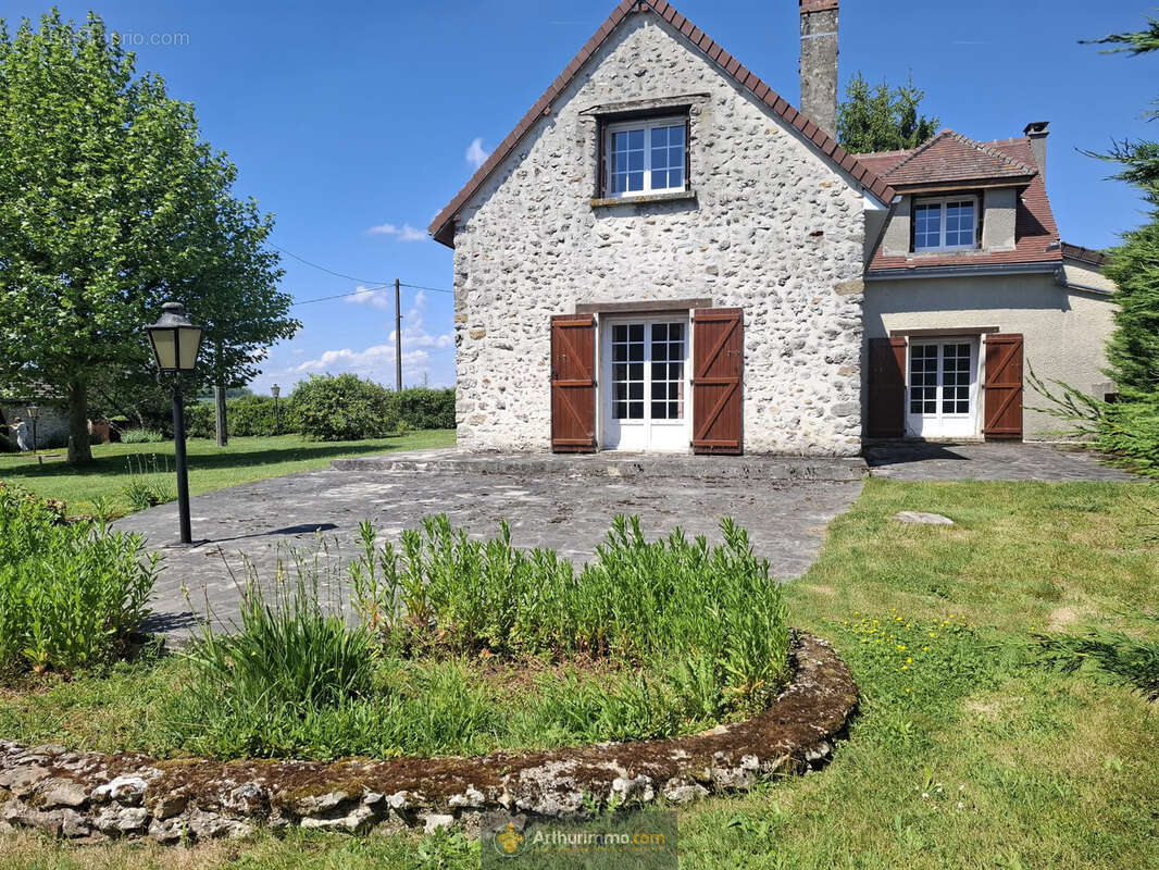 Maison à LA FERTE-GAUCHER