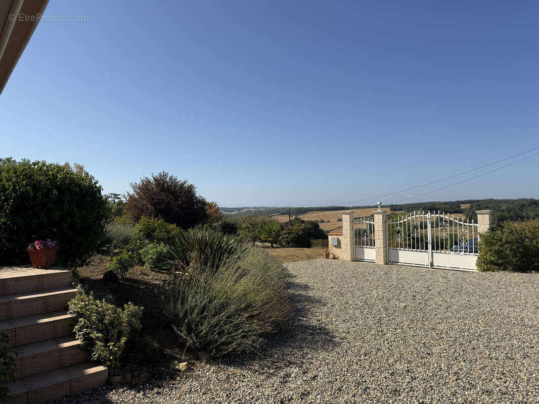Maison de campagne avec piscine et vue dominante proche de Valence sur Baise - photo 17
