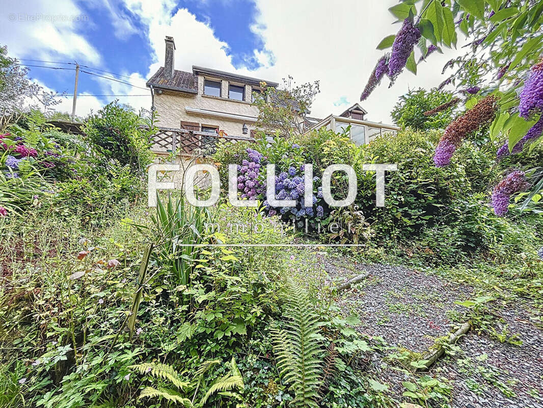 Maison à SAINT-PLANCHERS