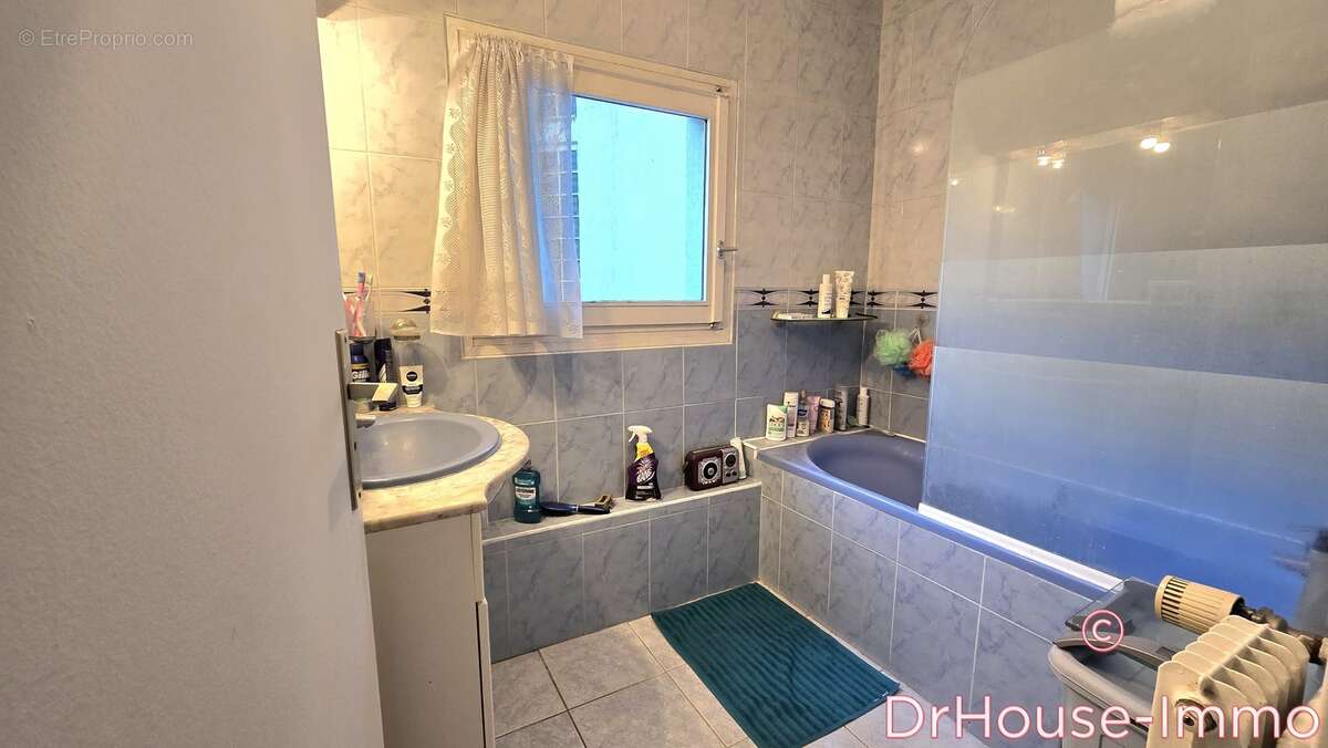 Appartement à LA COURNEUVE