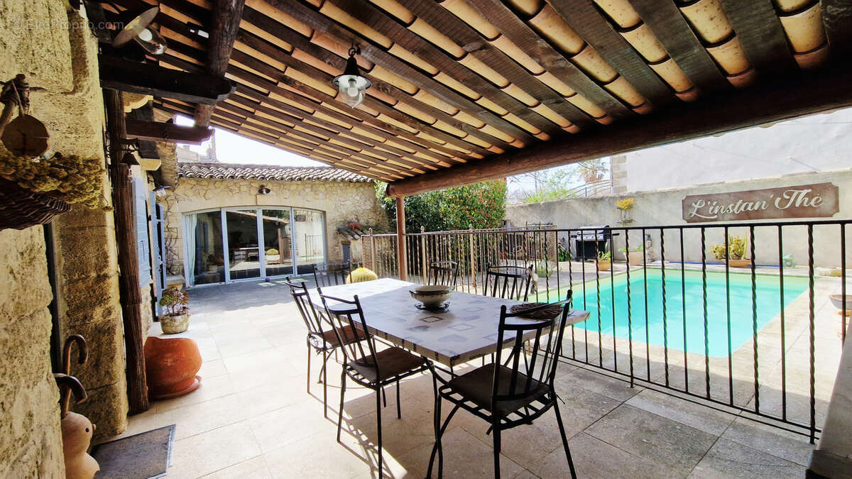 Maison à PELISSANNE