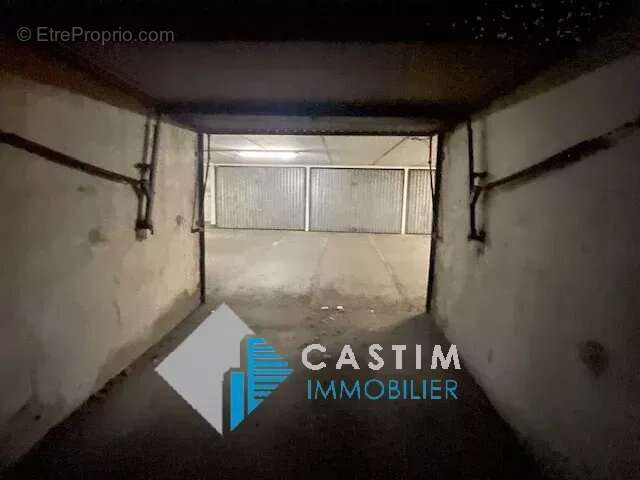 Parking à PARIS-14E