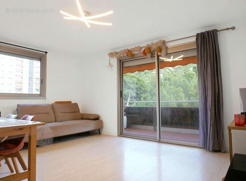 Appartement à MARSEILLE-10E