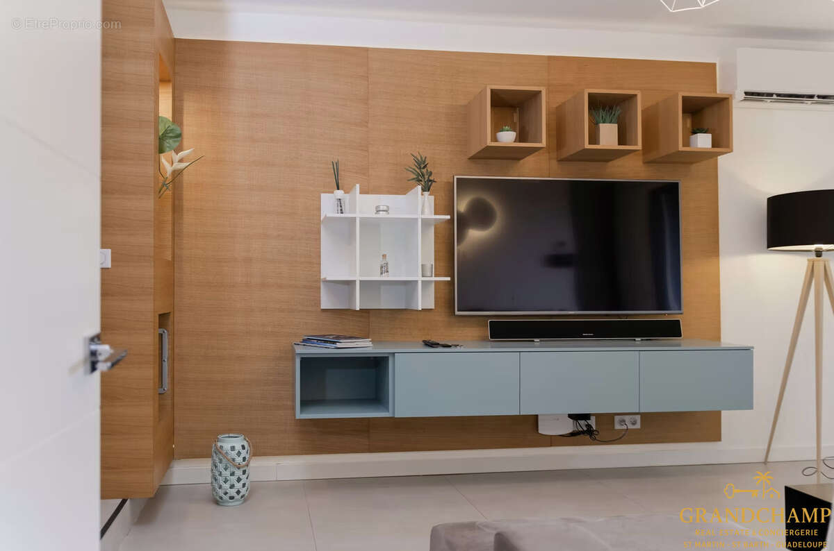 Maison à CAPESTERRE-BELLE-EAU