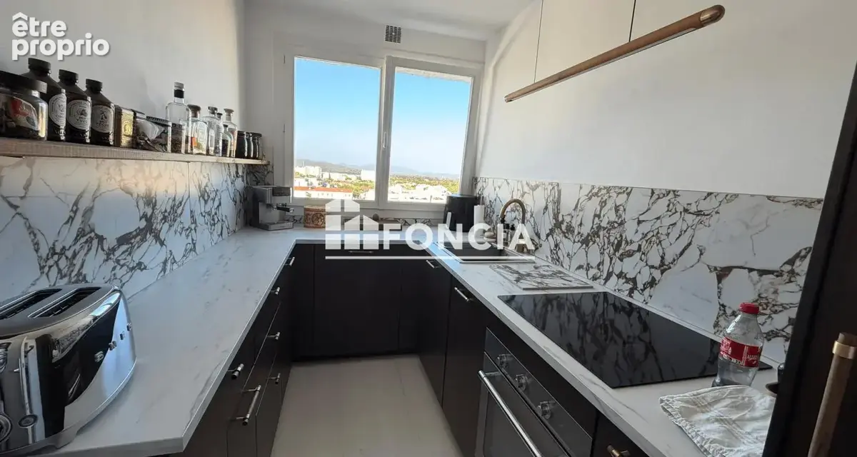Hyeres superbe 2 pieces etage eleve vue mer panoramique terrasse - photo 5