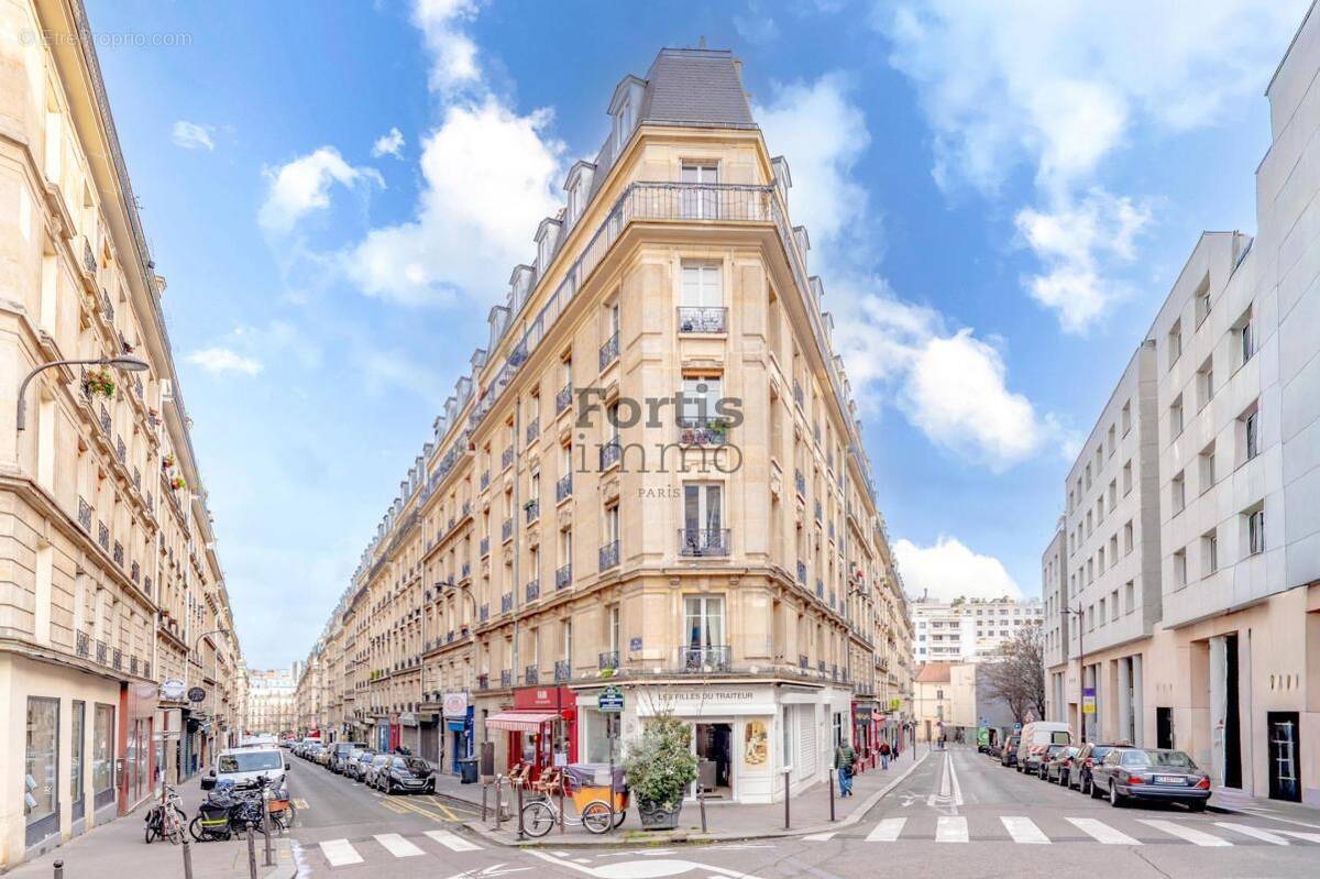Appartement à PARIS-18E