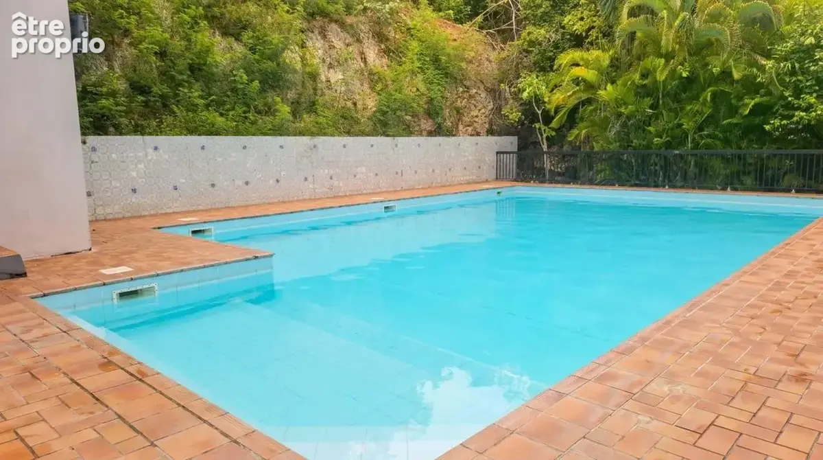 A VENDRE : T3 Rénové au Gosier (97190) - photo 11