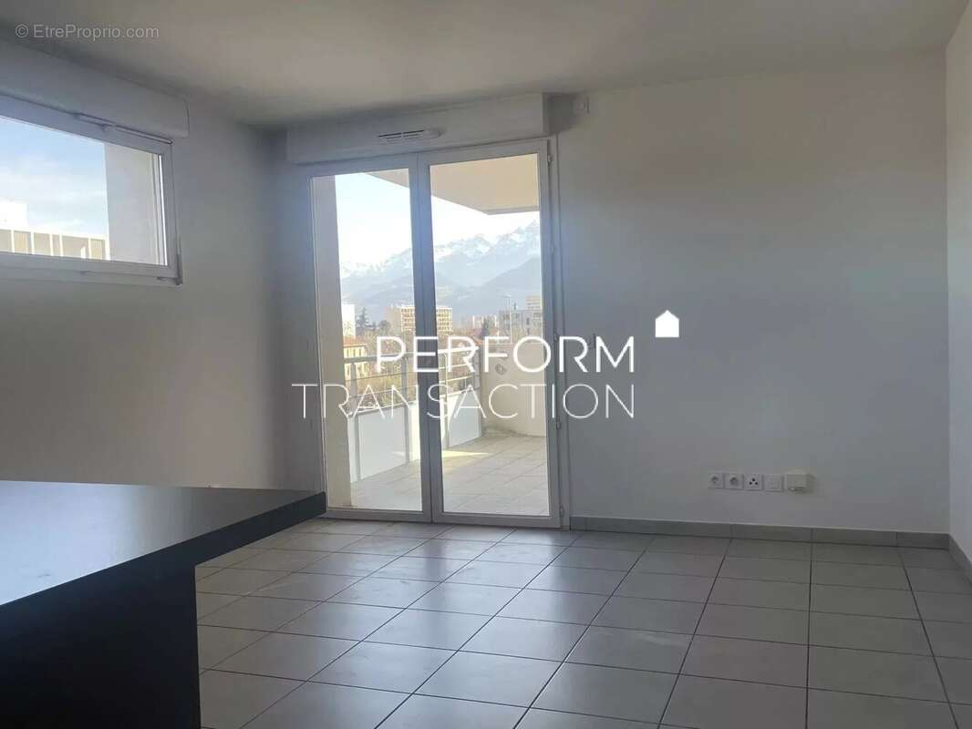 Appartement à ECHIROLLES