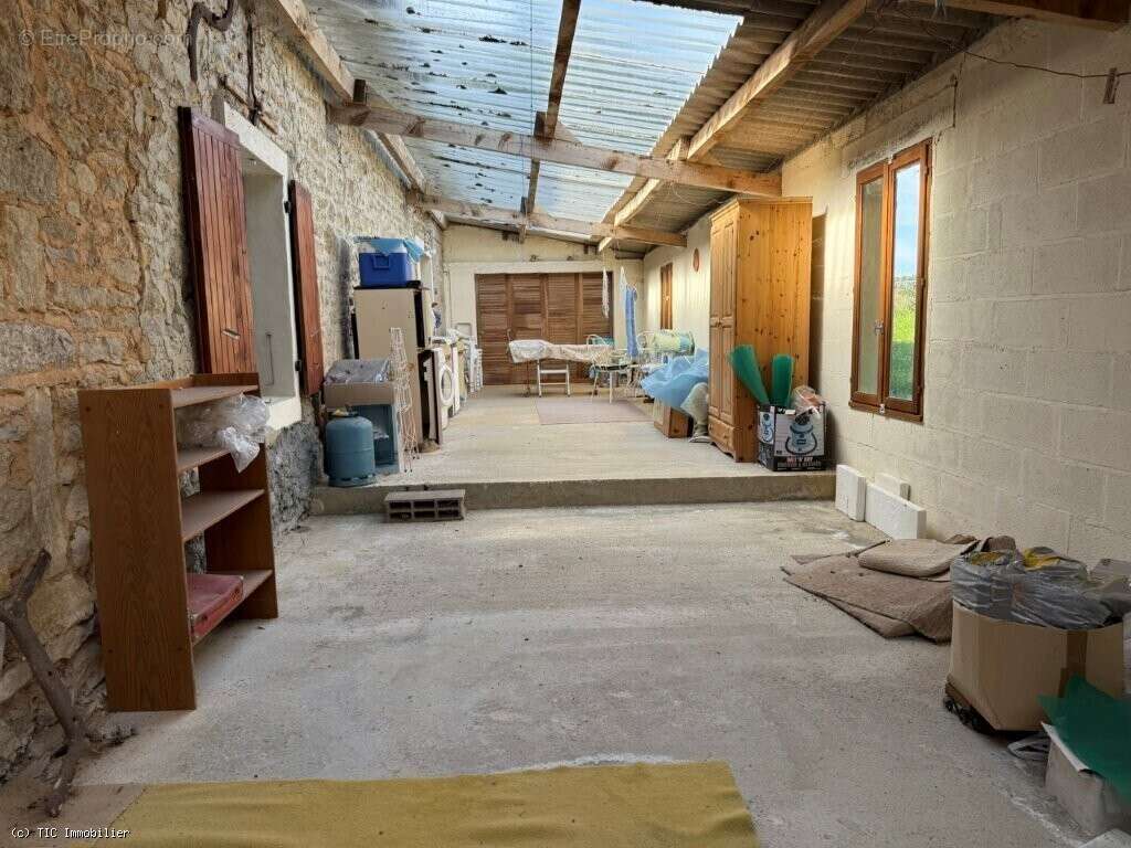 Maison de Campagne avec Dépendance 10 Minutes de Champagne-Mouton - photo 17