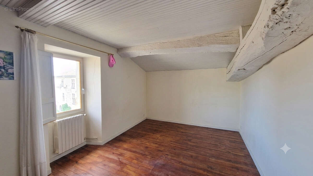 Centre historique st macaire - maison 140 m2 avec terrasse - photo 10