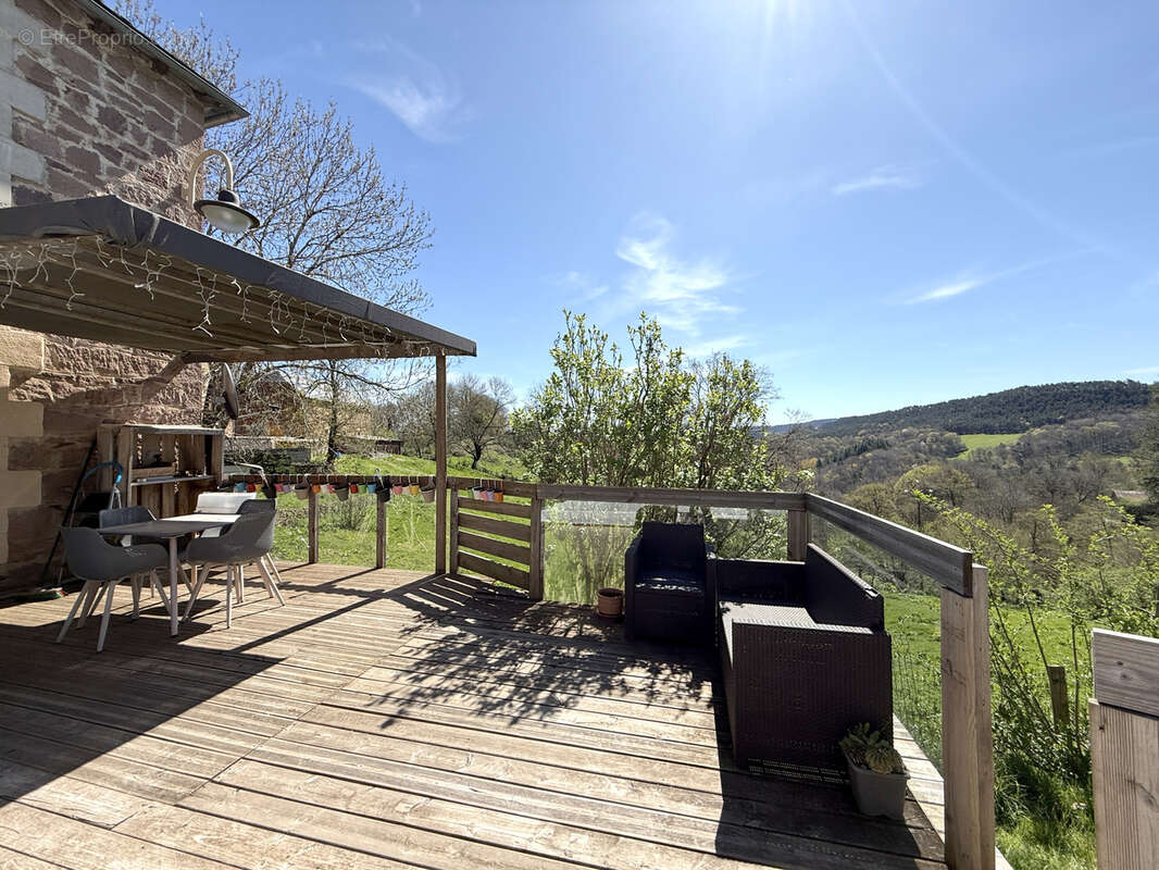 Maison à SAINT-GENIEZ-D'OLT