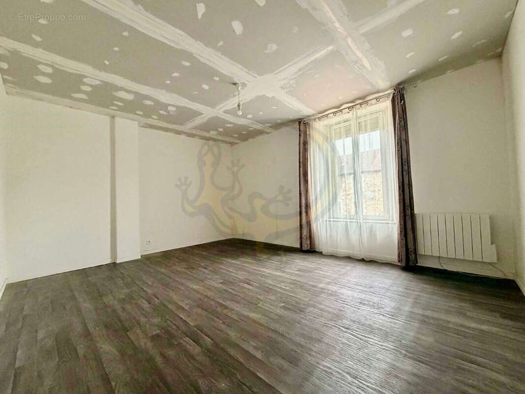 Maison à VILLERS-COTTERETS