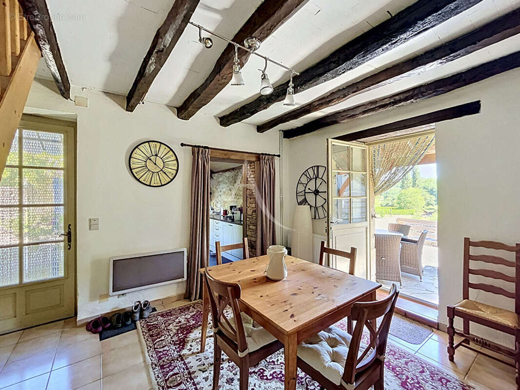 Maison en pierre avec jardin proche Prayssac - photo 4