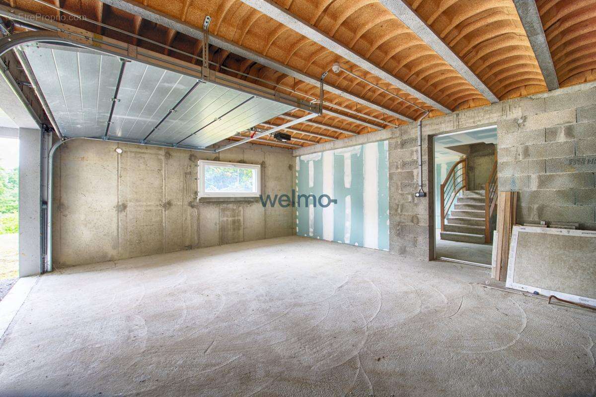 Maison à CHATEAUNEUF