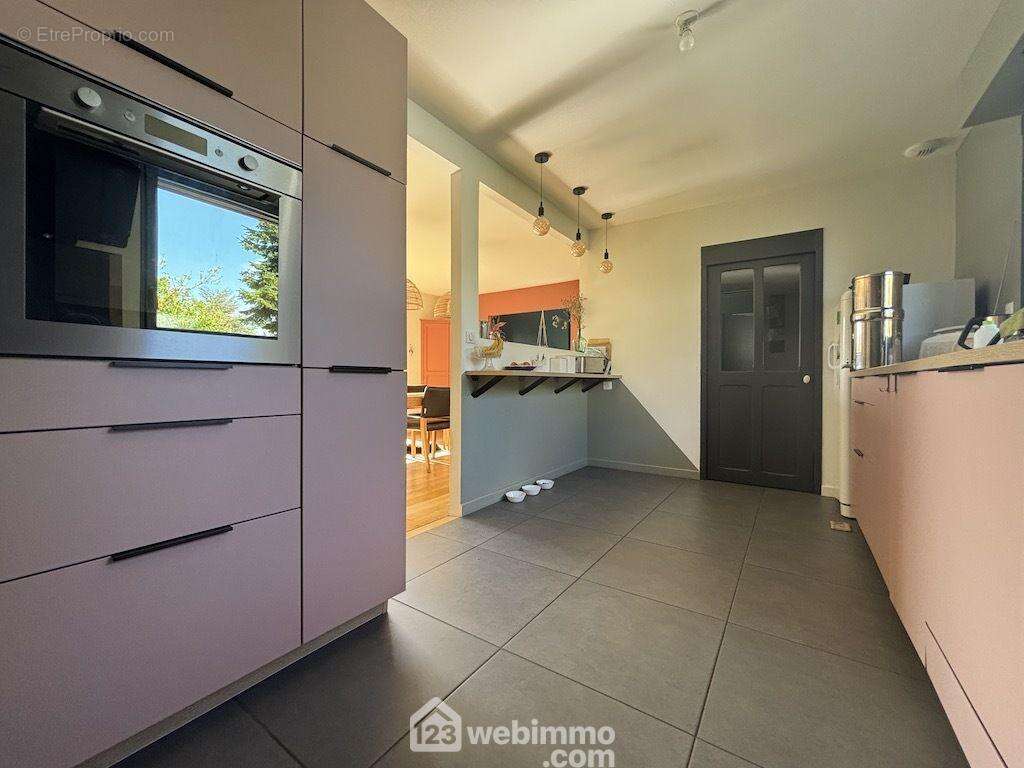 Aménagée &amp; équipée, - Maison à SAINT-GEORGES-LES-BAILLARGEAUX