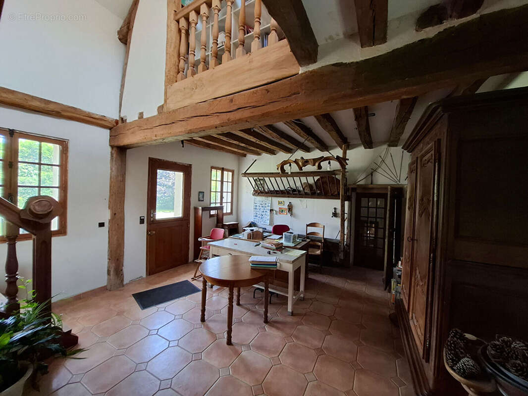 Maison à SAINTE-GENEVIEVE