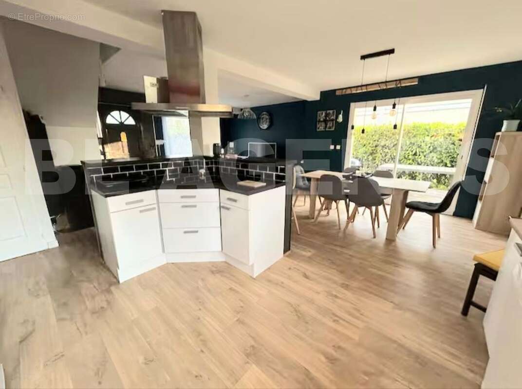 Screenshot_20250403_113915_Chrome - Maison à SAINT-JEAN-DU-CARDONNAY