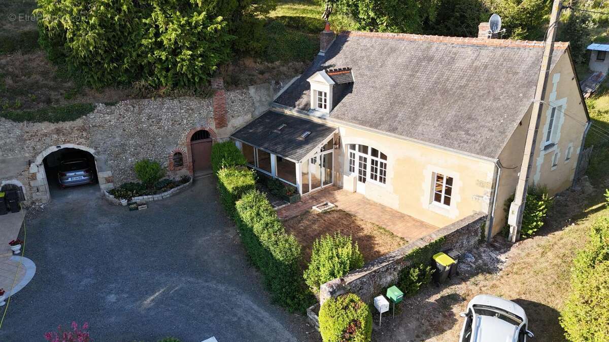 Maison 194 m² à Neuille-Pont-Pierre  - photo 11