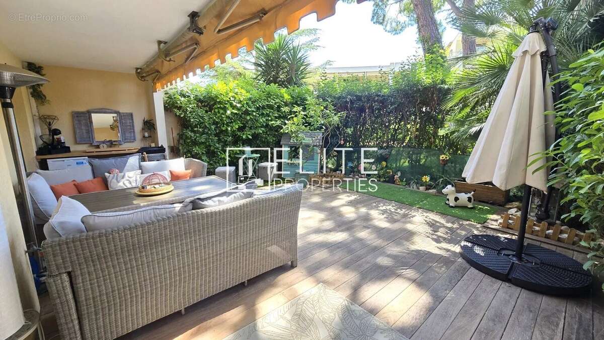 Appartement à LE CANNET
