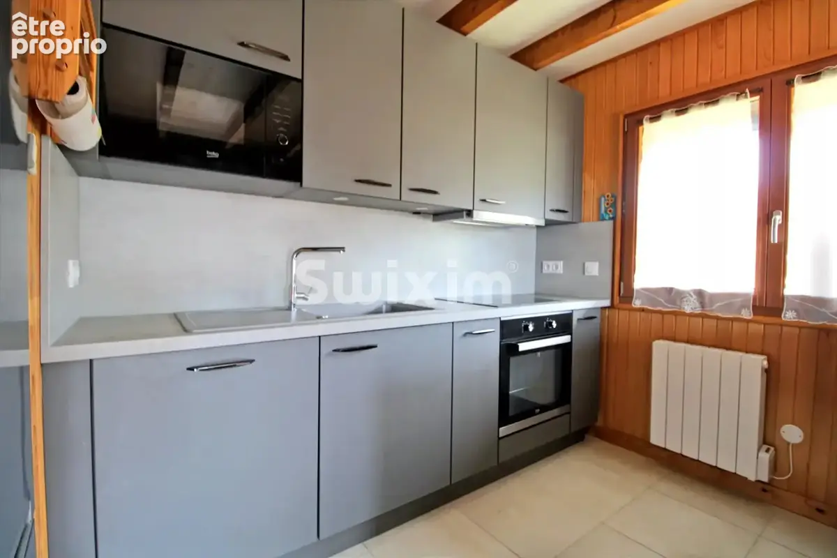 Chalet familial 5 pièces – 4 chambres – Terrain 801 m² – Balcon – Cheminée - photo 4