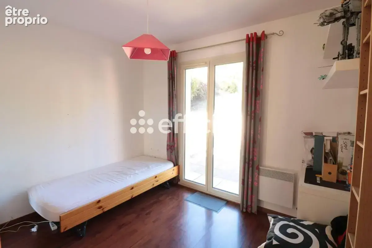 Maison 8 pièces 146 m² à vendre à Pouilly-Le-Monial (69400) - photo 9