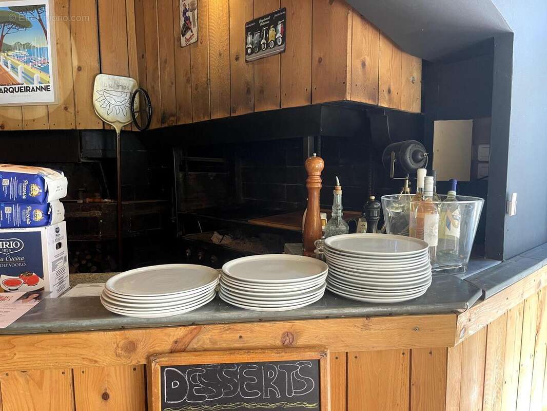 Photo 2 - Commerce à CARQUEIRANNE