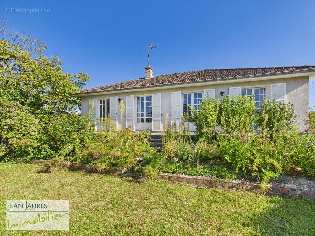 Maison à LA CHAPELLE-SAINT-LUC