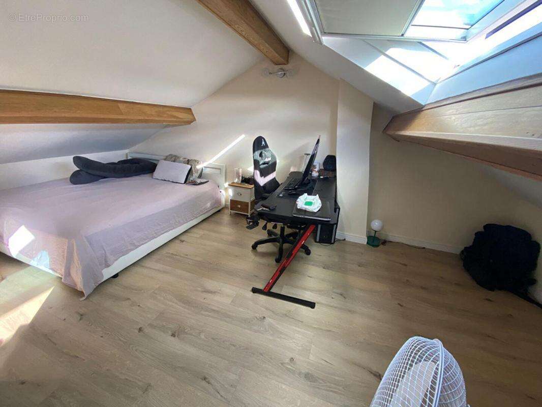 Maison à LA CHAPELLE-EN-SERVAL