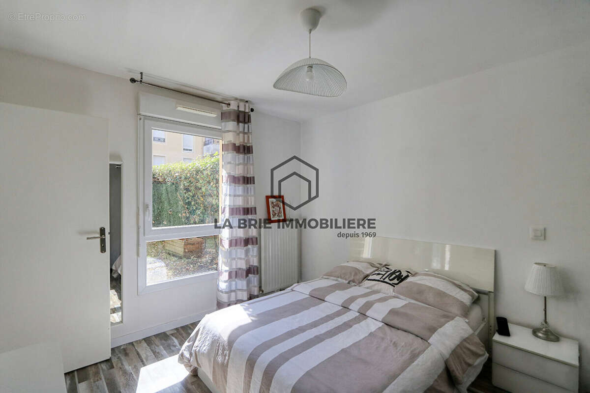 Appartement à BRIE-COMTE-ROBERT