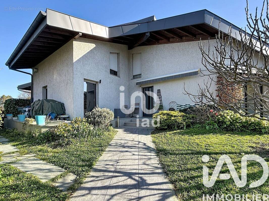 Photo 1 - Appartement à CRAN-GEVRIER